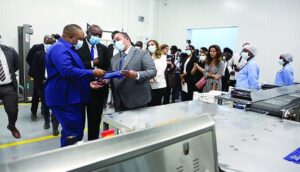 Ministro da Indústria e Comércio Inaugura fábrica de transformação de pescado no Pólo Industrial de Viana