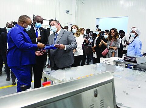 Ministro da Indústria e Comércio Inaugura fábrica de transformação de pescado no Pólo Industrial de Viana