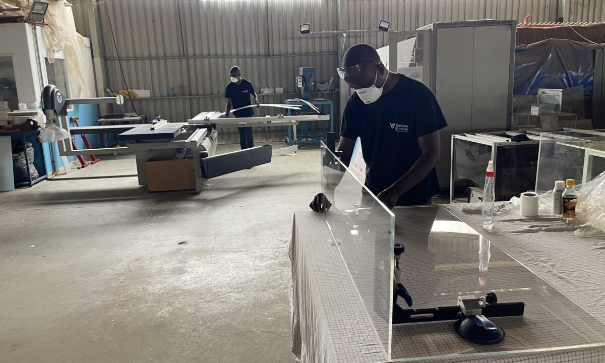 Vidreira de Viana alimenta mercado nacional com vidros, espelhos e acrílicos de alta qualidade